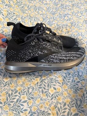 Brooks Levitate 3